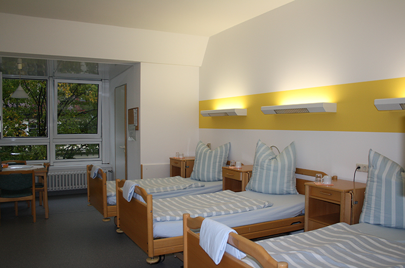 Zimmer in der Maximilians-Augenklinik in Nürnberg